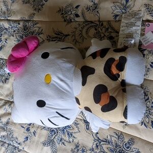 NWT Hello Kitty leopard print outfit stuffed animal